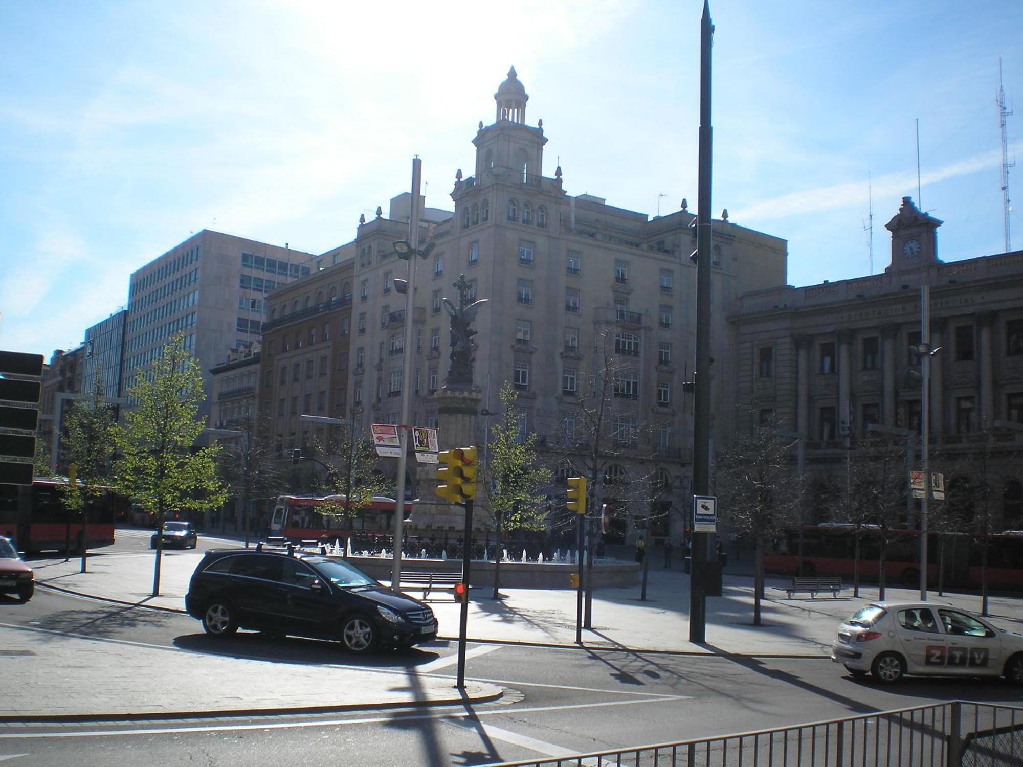 Apartamentos Plaza Espana Deluxe Saragossa Zewnętrze zdjęcie