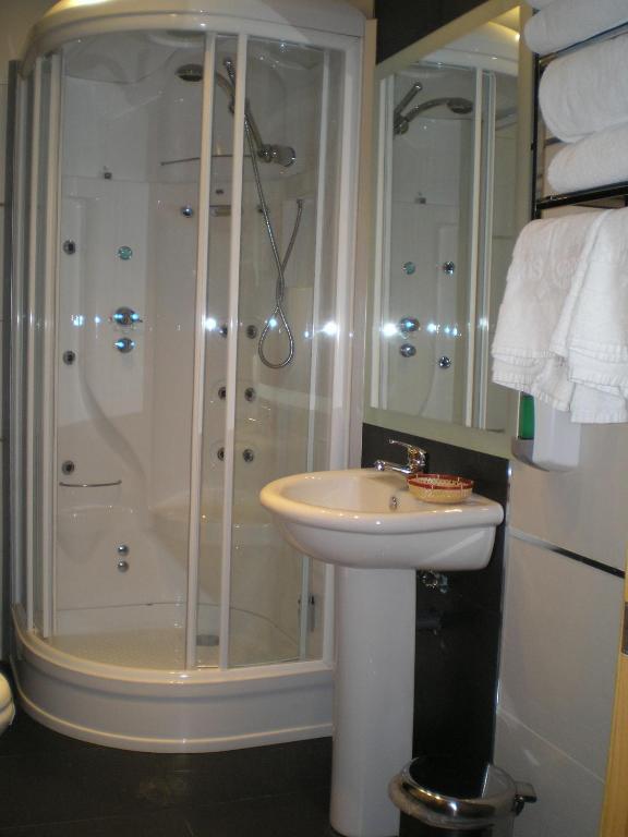 Apartamentos Plaza Espana Deluxe Saragossa Zewnętrze zdjęcie